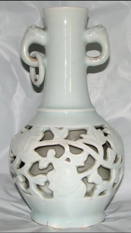 A rare Korean white glazed reticulated vase. - asianartlondon