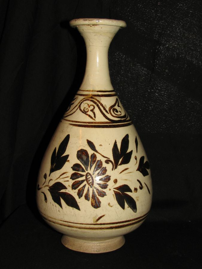 A Cizhou yuhuchun vase with iron-painted floral decoration. - asianartlondon
